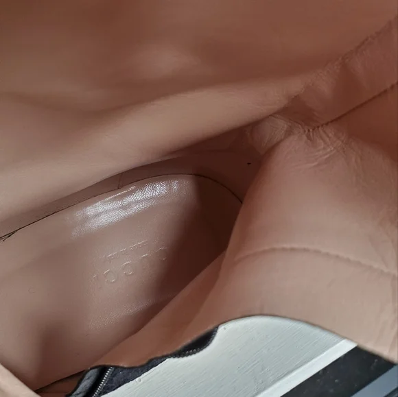 AUTHENTIC GUCCI SUEDE SIGNATURE BOOTS - Picture 10 of 13